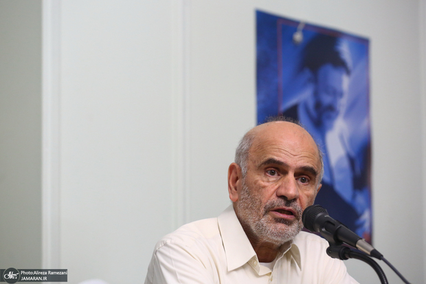 فرشاد مومنی: دولت هم رشد ۸درصدی را غیرممکن می‌داند، هم مجوز بدهی ۸هزار همتی می‌دهد/ آقای پزشکیان، اگر با این بدهی‌ها به رشد ادعایی نزدیک هم نشدیم، چه کسی پاسخگو است؟ تکلیف دولت با اجرای برنامه هفتم روشن شود/ضعف اندیشه تصمیم‌سازان تاسف‌بار است