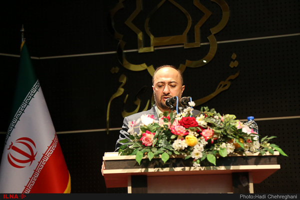 کاهش درآمد نفتی ایران فرصتی برای سالم سازی اقتصاد است