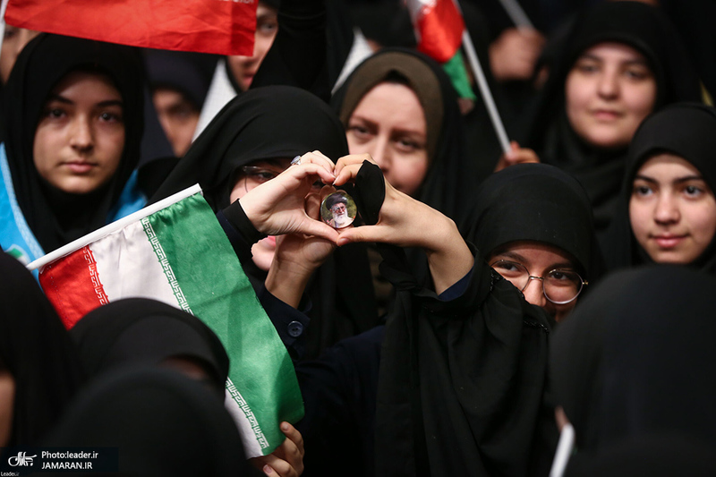 دیدار دانش‌آموزان و دانشجویان با رهبر معظم انقلاب