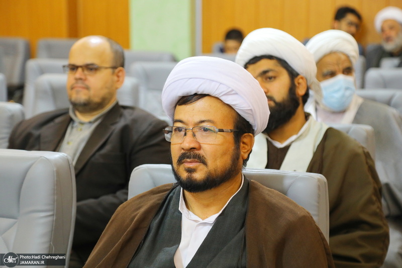 نشست تبیین مکتب امام خمینی با عنوان «جایگاه زن در مکتب فقهی امام(س)»