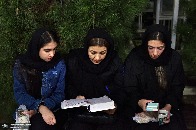 احیای شب بیست و یکم ماه رمضان در گلزار شهدای بهشت زهرا (س)