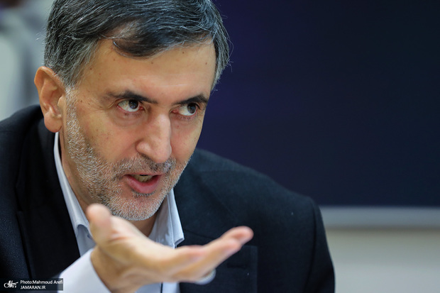 عبدالله گنجی: برخی ایرانِ بدون غنی سازی را ایران توسعه یافته با سرمایه‌گذاری غرب می‌دانند؛ خیال باطل!/ ‌حال و هوای مسولین دولتی امروز لبنان خیلی شبیه برخی در ایران است؛ بر این باورند که ببین آمریکا چه می‌خواهد، برآورده کنید راحت بشویم! 