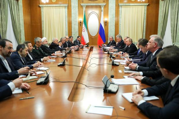 روحانی: از سرمایه‌گذاری شرکت‌های روسی در بخش انرژی ایران استقبال می‌کنیم/ اروپا باید تاخیرهای خود در اجرای تعهدات را جبران کند/ پوتین: مسکو بدنبال تعمیق همکاری‌های خود با تهران است