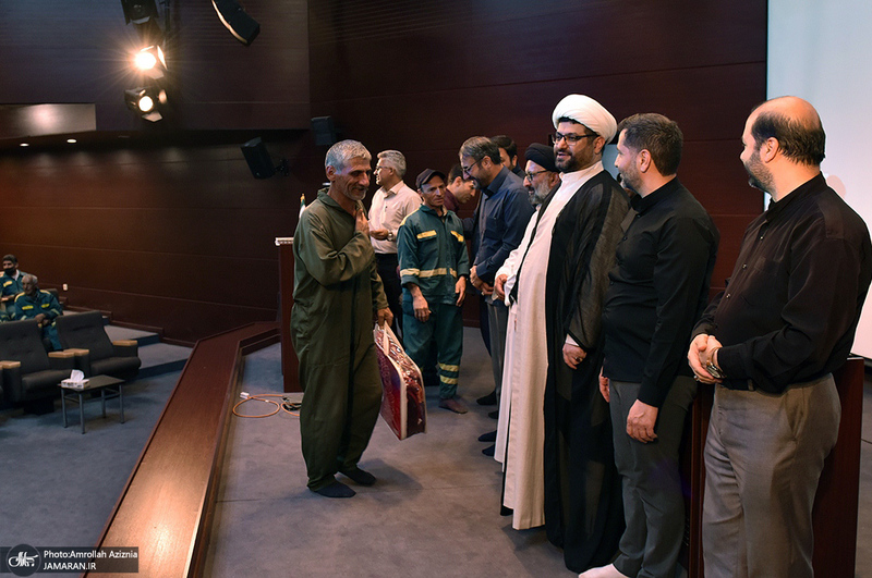 مراسم قدردانی از زحمات کارگران شهرداری حرم امام خمینی (س)