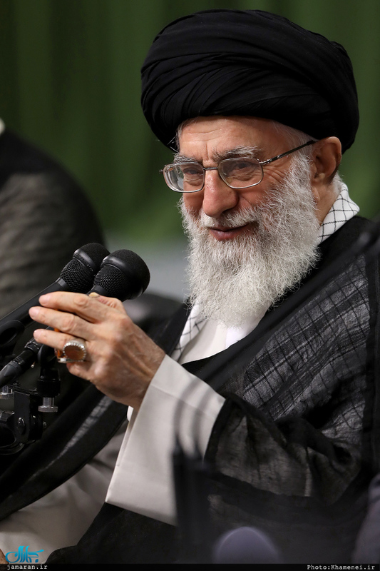 دیدار جمعی از شاعران و اهالی فرهنگ و ادب با رهبر معظم انقلاب