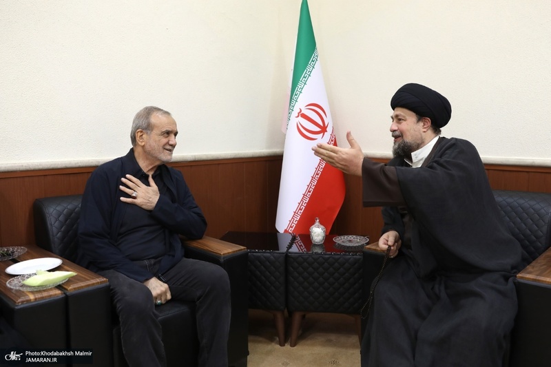 دیدار رئیس جمهوری با آیت الله سید حسن خمینی