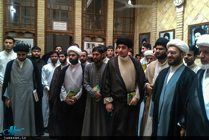 بازدید زائران ایرانی و غیر ایرانی عتبات از بیت حضرت امام در نجف