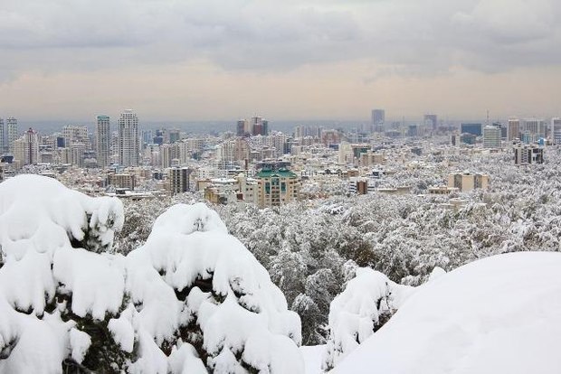 تیم هلال احمر وتانکرهای سوخت به مناطق وردآورد وحسن آباد قم اعزام شدند