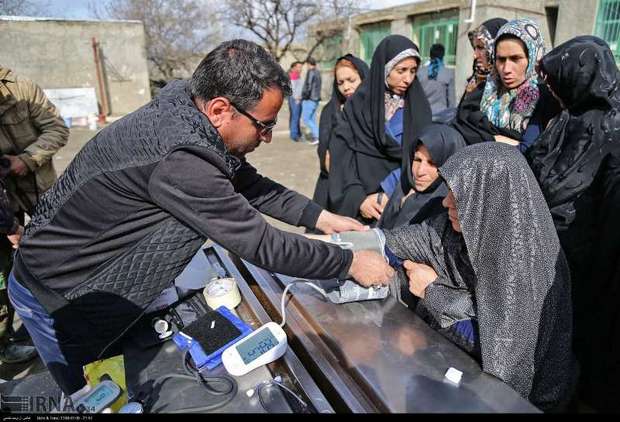 جهادگران پزشکی خراسان شمالی 350 نفر سیلزده را معاینه کردند