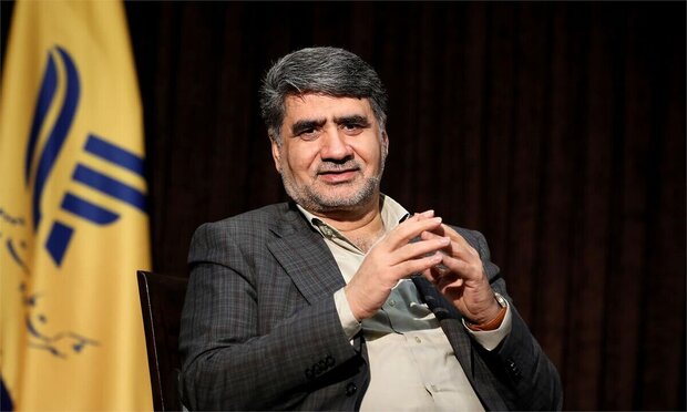 سبحانی‌فر، نماینده پیشین مجلس: ستاد راهبری فضای مجازی به لحاظ قانونی فکر نمی‌کنم بتواند مصوبه‌ای بدهد که فیلترینگ را جمع کند/ هزینه‌ها به جیب افرادی می‌رود که سیستم‌های فیلترشکن را می‌فروشند و بسیاری از آن‌ها نیز در خارج از کشور هستند