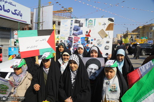 راهپیمایی باشکوه 22 بهمن در قم