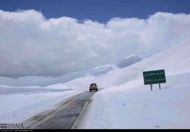 برف محورهای کوهستانی رضوانشهر را سفید پوش کرد