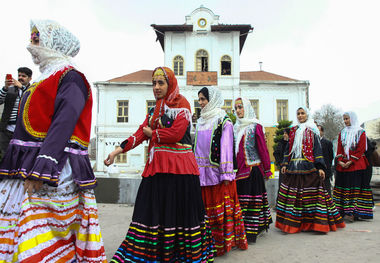 زبان گیلکی ماندنی است یا رفتنی