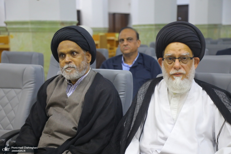 نشست «قرآن و عترت، محور اتحاد مسلمانان در اندیشه امام خمینی(س)» به زبان اردو