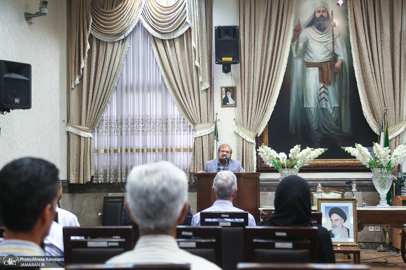 بزرگداشت امام خمینی در آتشکده