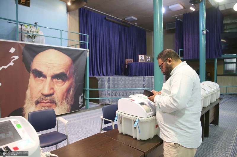 حضور سید حسن خمینی در دور دوم انتخابات مجلس شورای اسلامی