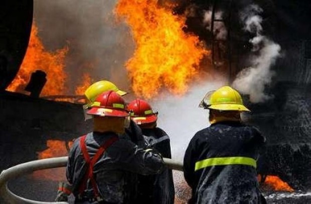 آتش سوزی کارواش در مشهد 2 مصدوم به جا گذاشت