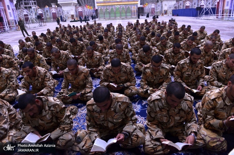 مراسم زیارت عاشورا پرسنل پادگان مرکز آموزش دژبان شهید اسدی کهریزک در حرم امام خمینی(س)