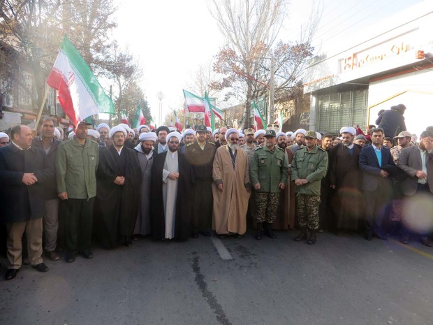 تاکید امام جمعه مراغه بر برخورد قاطع با اغتشاشگران و فراهم سازی فضای نقد و اعتراض