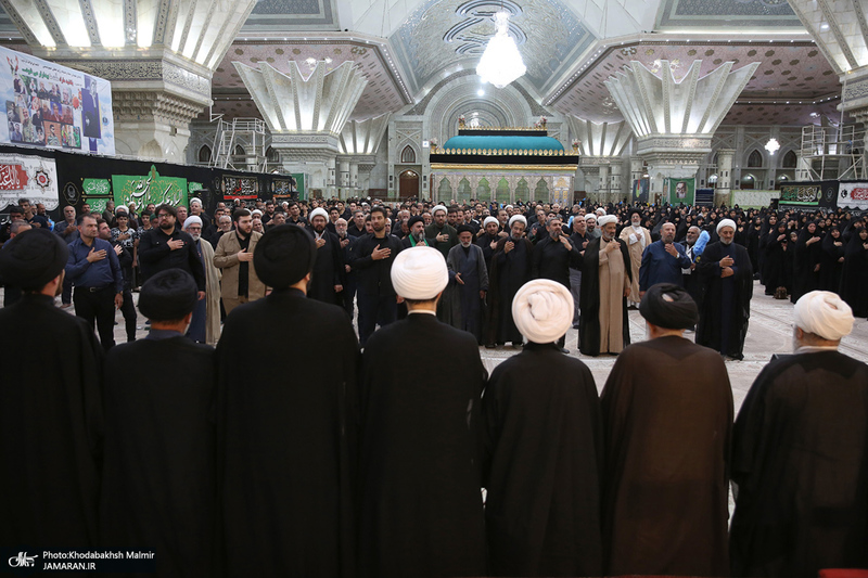 مراسم عزادارای شب عاشورا در حرم مطهر امام خمینی