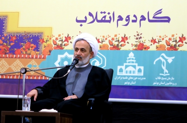 محدود شدن طلاب به مبانی اعتقادی و دینی، سکولاریزم است