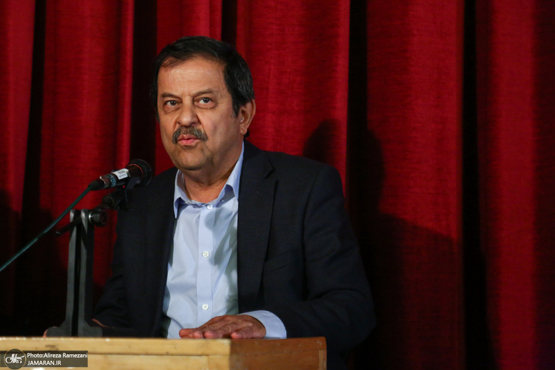 نشست نقد و بررسی فیلم مستند احمد در خانه هنرمندان ایران