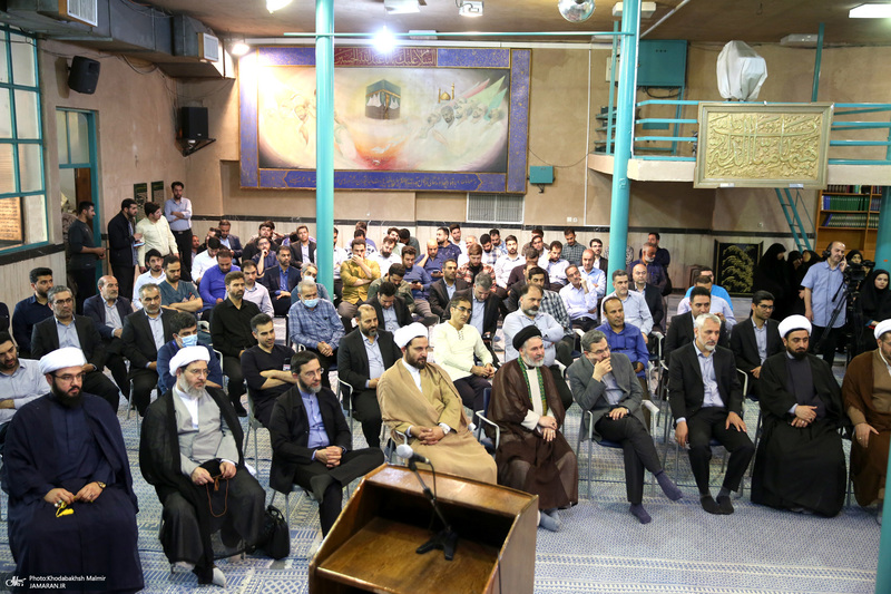 مراسم روز بزرگداشت معلم در حسینیه جماران