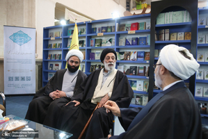 غرفه موسسه تنظیم و نشر آثار امام خمینی (ره) در سی و ششمین نمایشگاه کتاب تهران-4