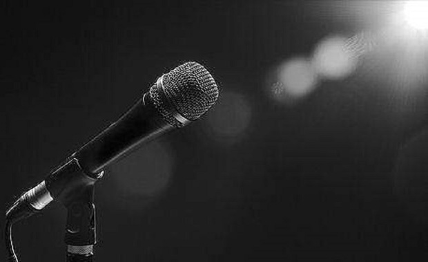  مشکل از روزی آغاز شد که خوانندگی با مداحی جایشان عوض شد/ ویدئو و هتک حرمت ساسی مانکن و آن مداحی را پخش نکنید؛ نباید با پرداختن زیاد در زمین آنان بازی کرد