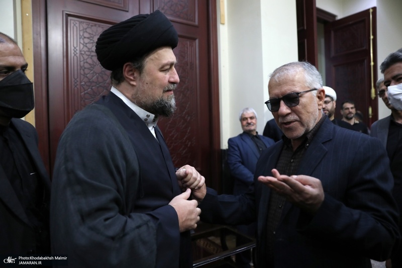دیدار آیت‌ الله سید حسن خمینی با خانواده‌های معظم شهدا