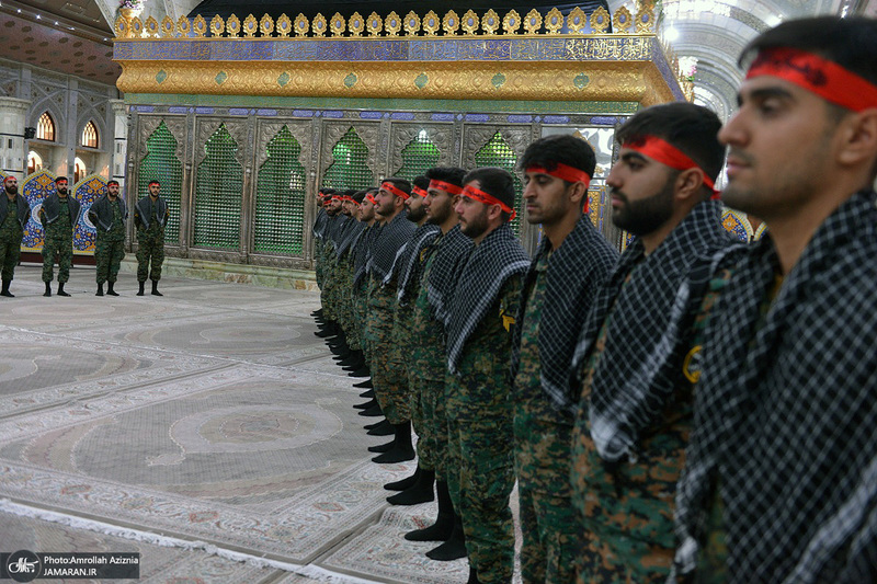 اجرای گروه سرود تیپ سوم امام حسین (ع) یگان ویژه فراجا در حرم مطهر امام خمینی(س)