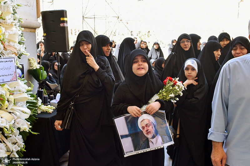 مراسم خاکسپاری پیکر مرحوم محمدعلی جماعتی (ره) در حرم امام خمینی (س)