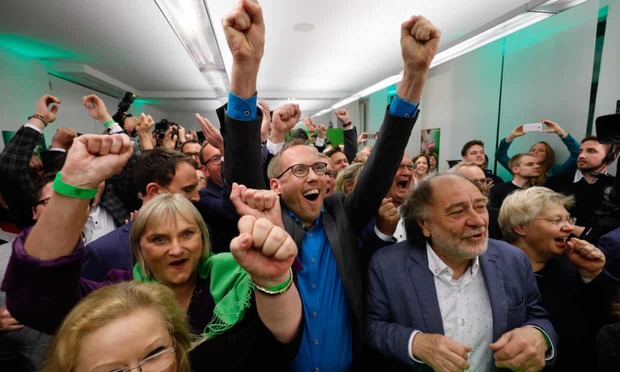 انتخابات هسن؛ شکست سنگین ائتلاف بزرگ در برلین/ راهیابی پوپولیستها به پارلمان ایالتی برای نخستین بار 
