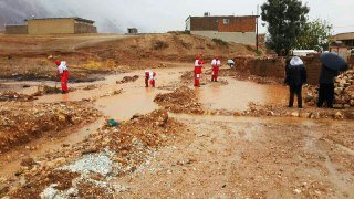 اقدامات اولیه بهداشتی سیل زدگان روستای پسوه انجام شد