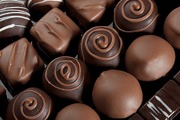 چرا وقتی استرس داریم به خوردن شکلات فکر می‌کنیم؟
