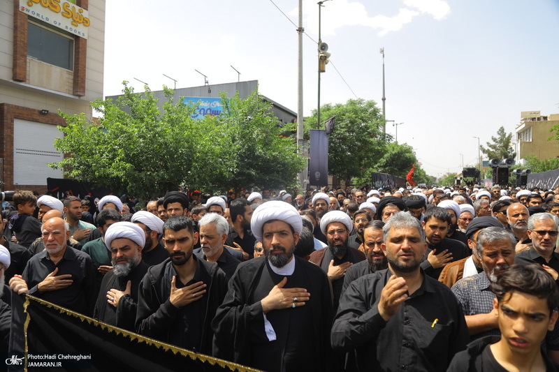 دسته عزای شهادت امام صادق(ع) با حضور آیت الله العظمی وحید خراسانی