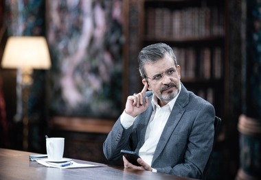 هنر توازن بر لبه‌ باریک کلمه ایران