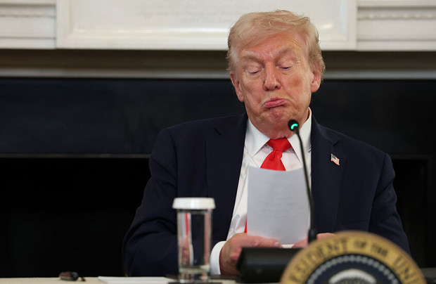 ترامپ غمگین ترین فرد جهان؛ زنی که جایزه صلح نوبل را از ترامپ ربود بشناسیم