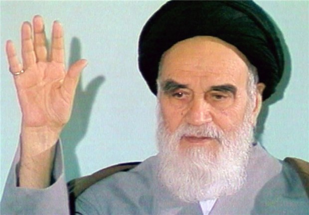 Imam Khomeini warned against selfishness and egoism