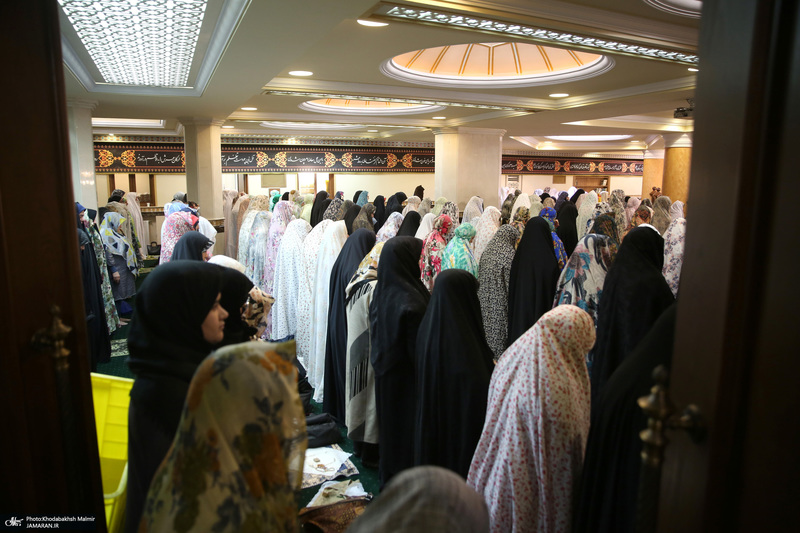 اقامه نماز عید سعید فطر در حسینیه شماره 2 جماران