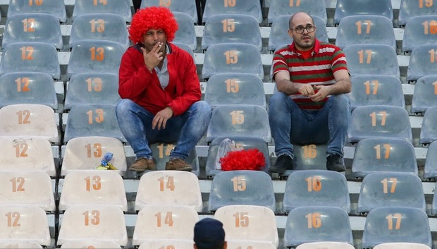 مگر می شود این همه بد بازی کرد و سیگار نکشید! + تصاویر
