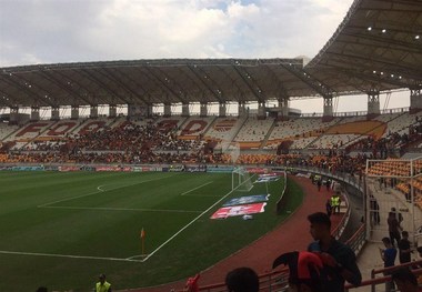 چهره خبرساز بازی فولاد - پرسپولیس از حضور در تمرینات منع شد!
