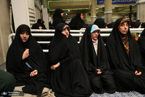 دیدار مسئولان نظام و میهمانان کنفرانس وحدت اسلامى‌ با رهبر معظم انقلاب