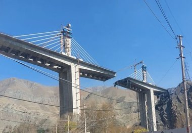 پیش بینی مسیردسترسی جایگزین در کنار پل بی یک کرج