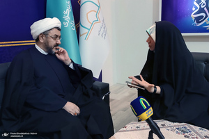 بازدید رئیس موسسه تنظیم و نشر آثار امام خمینی (س) از نمایشگاه بین المللی قرآن کریم