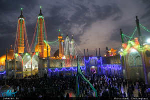 حال و هوای حرم کریمه اهل بیت(ع) در شب میلاد امام رضا(ع)