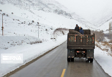 ۶۰۰ تن ماسه و نمک در سطح گردنه‌های قزوین پخش شد