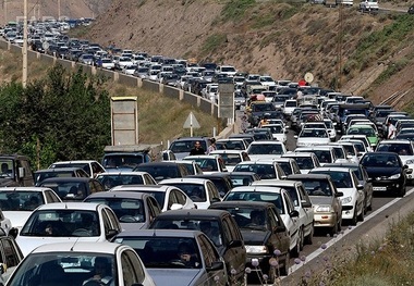 تردد خودروها در جاده چالوس کند است