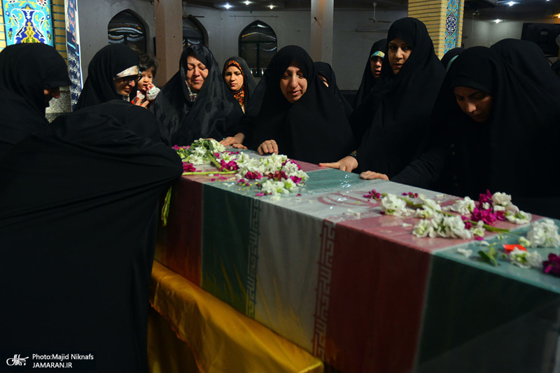 مراسم تشییع و تدفین 2 شهید گمنام در دانشگاه آزاد تهران جنوب