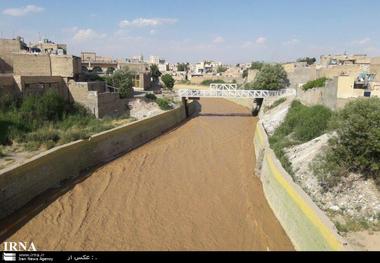 فرماندار: سیلاب رودخانه قرچک در کنترل کامل قرار دارد